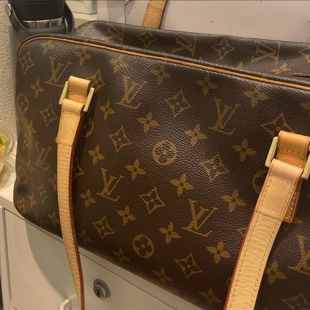 Authentic Louis Vuitton Monogram Citē GM Shoulder Bag – FL0024, Vintage - Picture 9 of 9